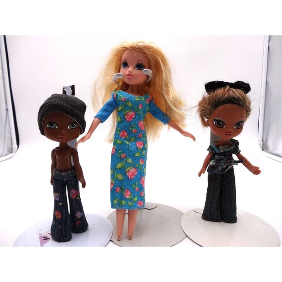 Moxie Girlz Doll and Bratz Lot of 3 Dolls  9 1/2" and 7" tall no feet - Picture 1 of 8
